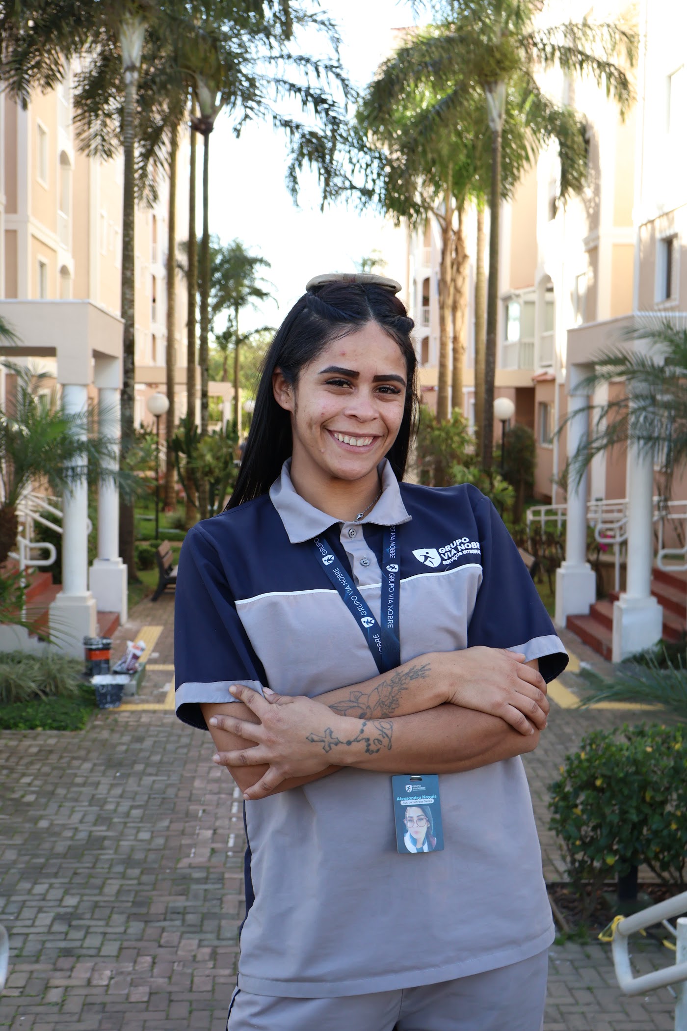 Equipe uniformizada e identificada — Grupo Via Nobre